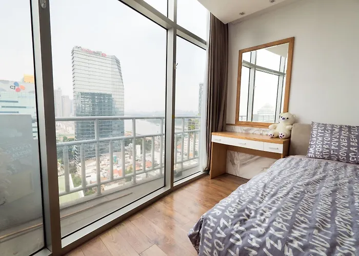 Luxury Penthouse 4Brs City Centre
